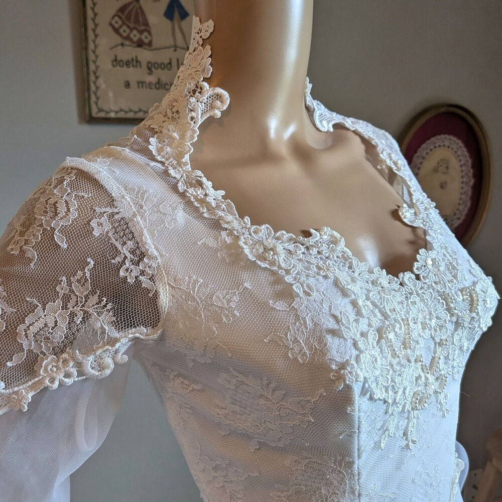 Vintage 1970s Bridallure Wedding Dress Floral Lace Gown Train Bridal Maxi Size 4 - Picture 12 of 16